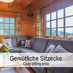 Huettenchalet Waldschatz Mit Sauna, Kamin Und Eingezaeunt Tatil Evi *