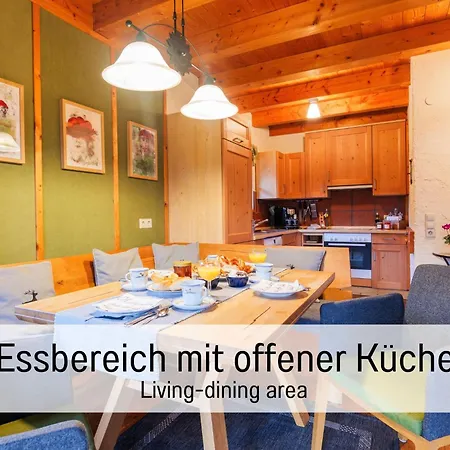Huettenchalet Waldschatz Mit Sauna, Kamin Und Eingezaeunt